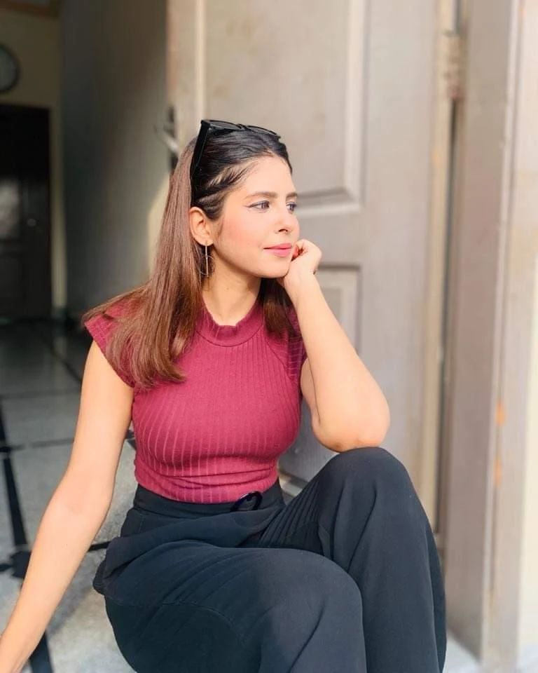 Home Luxury Lahore Escorts